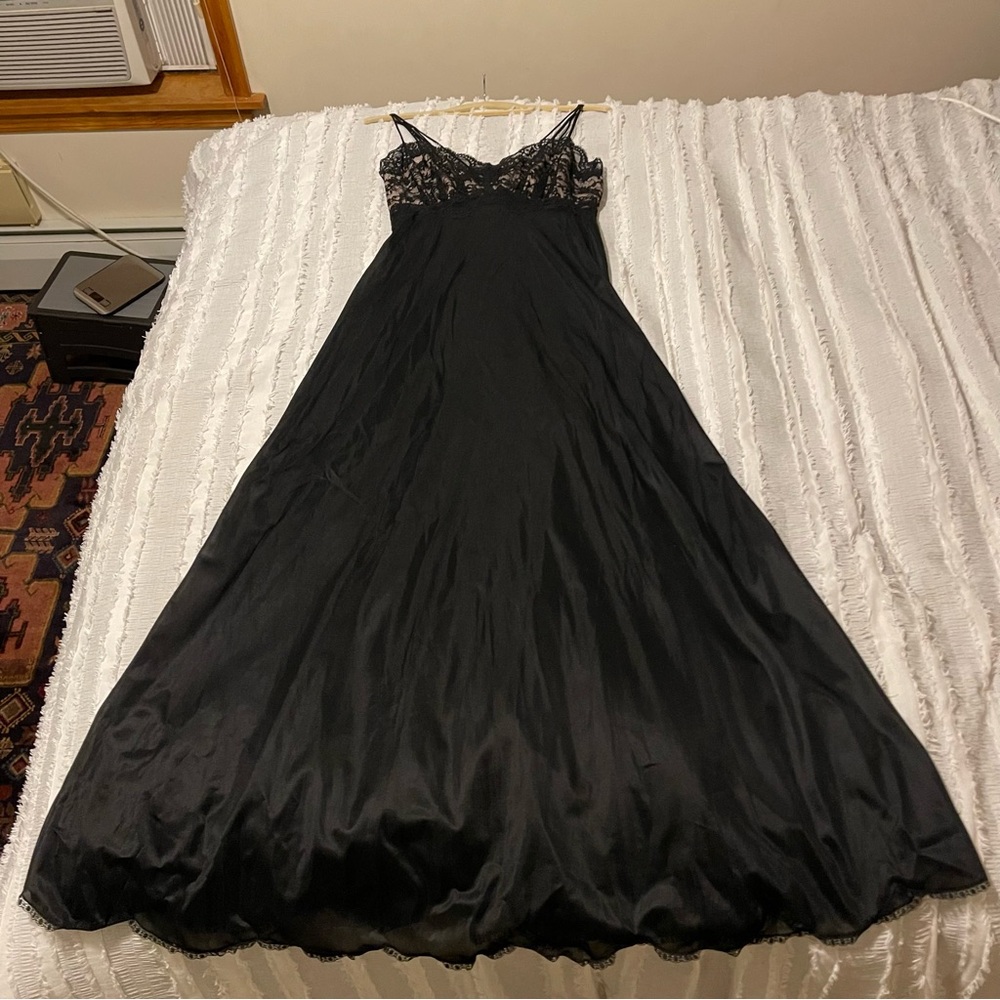 Vintage 50s Vanity Fair Black Lace Whimsigoth Maxi Lace Slip Dress Fits XS-S - Picture 10 of 12
